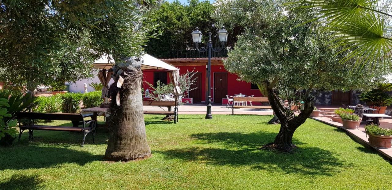 فندق L'Oasi Di Ambra أرديا المظهر الخارجي الصورة