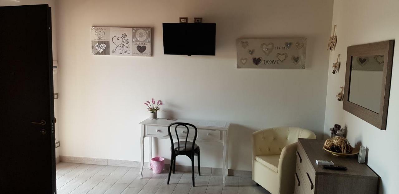 فندق L'Oasi Di Ambra أرديا المظهر الخارجي الصورة