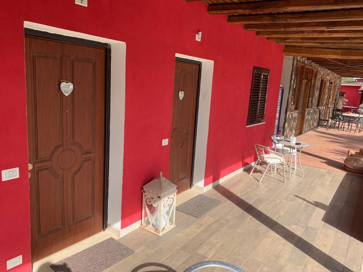 فندق L'Oasi Di Ambra أرديا المظهر الخارجي الصورة